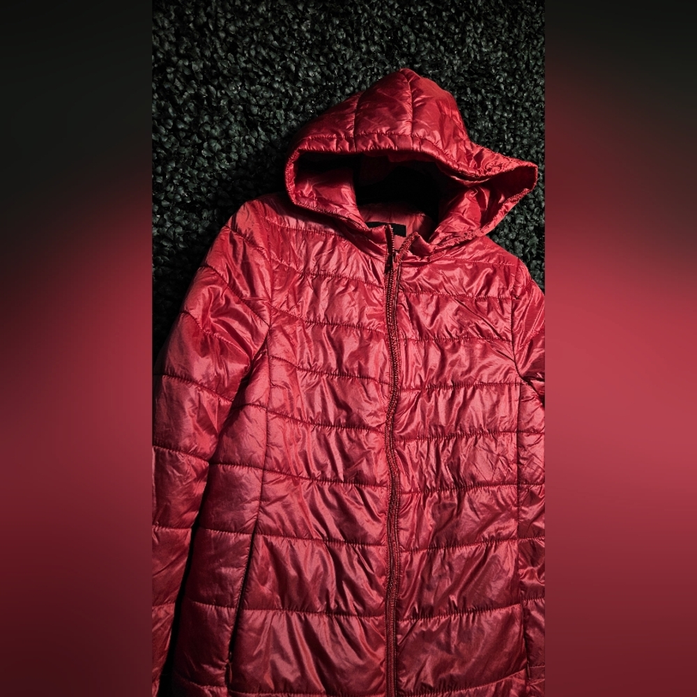 Forever 21 Vibrant Red Puffer Jacket - Picture 2 of 4